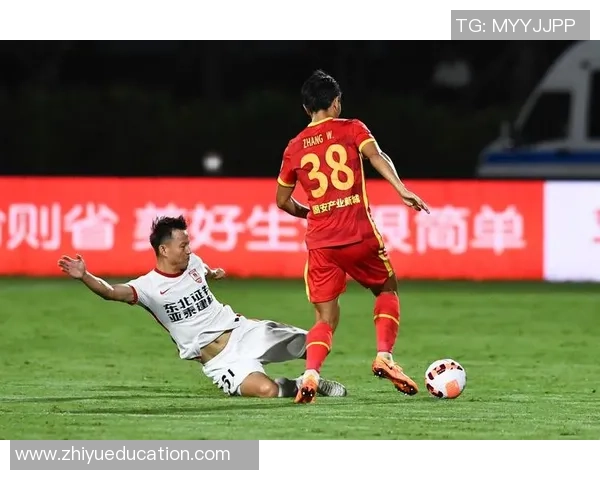 2007年长春亚泰对阵河北华夏的经典对决回顾与分析