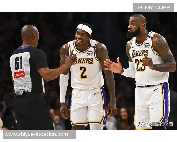 76人对湖人激战正酣球星对决引发球迷热议与期待