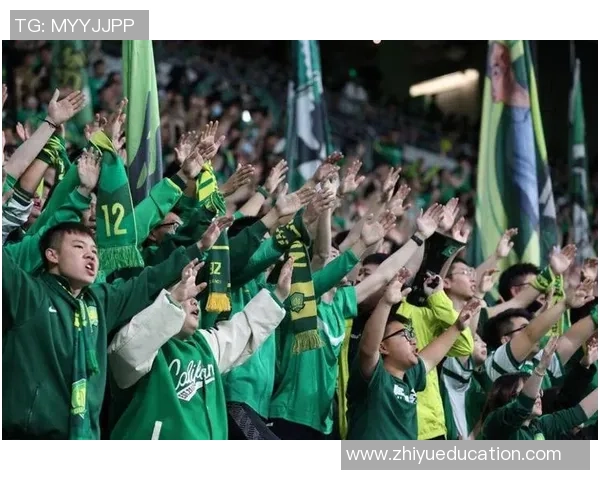 恒大与国安球迷激情对决球场内外的热血与情怀交织