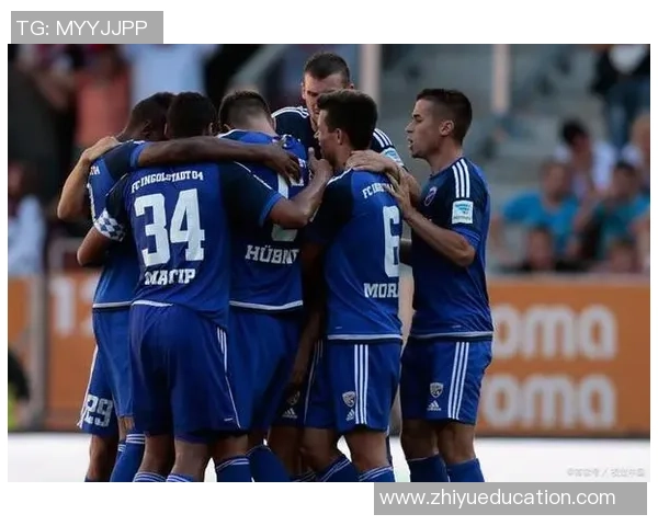 西雅图海湾人对决洛杉矶FC激烈比赛引发球迷热情高涨